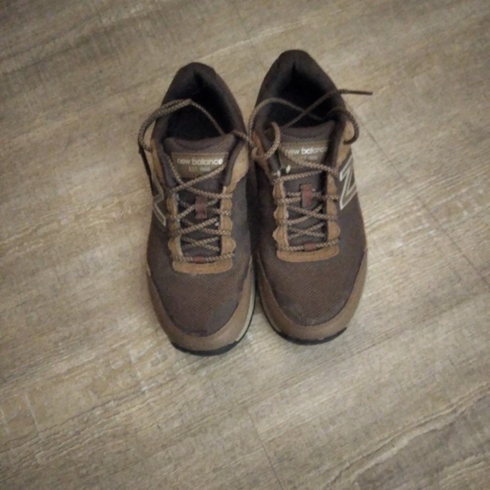 ♡ New Balance size 7 brown outdoor women's shoe